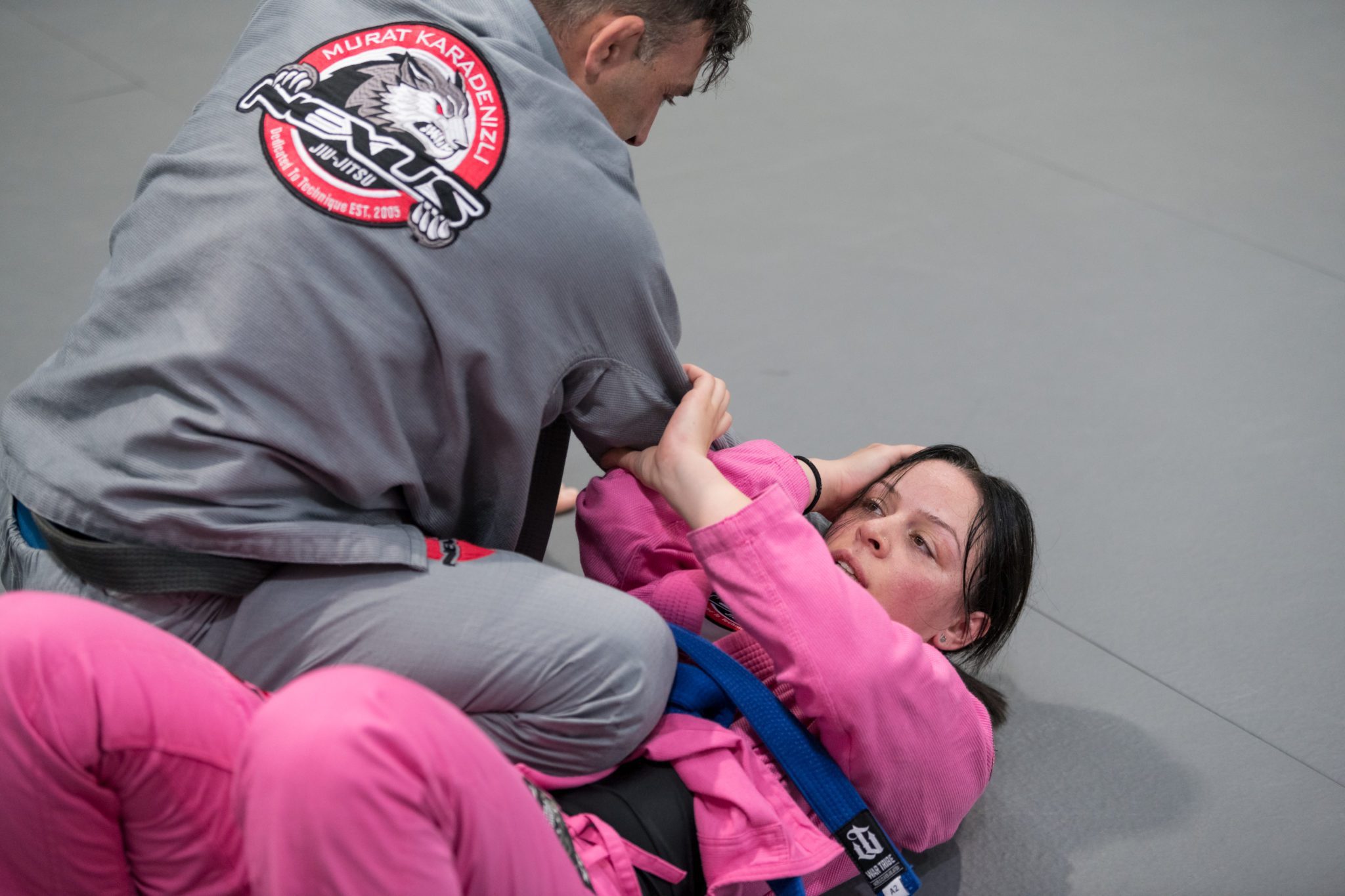 850_4605 Children training martial arts in Coburg